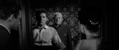 - Well, did you manage it?
- Yes. - Seven Thieves