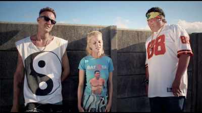 - Well, DJ Hi-Tek makes... Like, he owns a PC computer. - ZEF - The Story of Die Antwoord