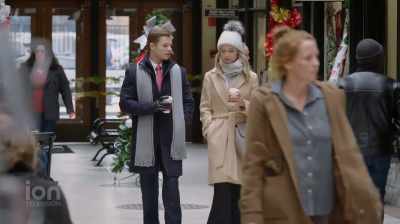 Well, it doesn’t always have
to be like that, you know. - A Royal Christmas Engagement