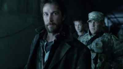 Well done, Dan. - Falling Skies