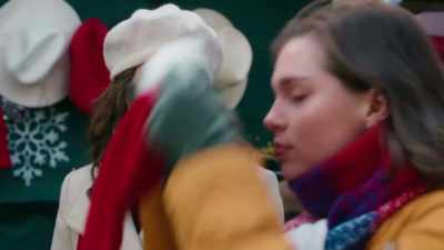- Well, don't let
this go to your head, - Christmas in Notting Hill
