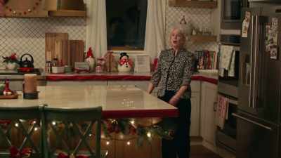 Well, don't you
look nice for the dance. - Christmas with the Campbells