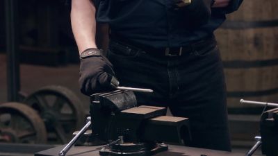 - Well, Erin, we have a bit
of an issue here. - Forged in Fire