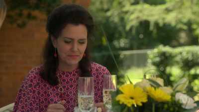 Well, everybody eat,
before the gazpacho gets cold. - Barons