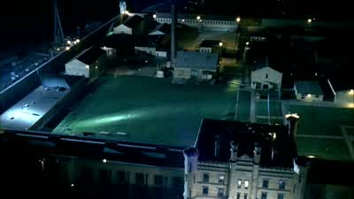 Well, everything tells me it's food poisoning. - Prison Break