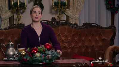 Well, given there's a week until
Christmas, better than expected. - Christmas at the Palace