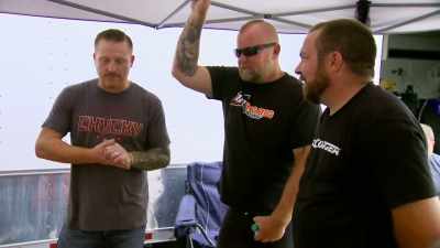 We'll go up there.
If you guys need anything, - Street Outlaws No Prep Kings Team Attack
