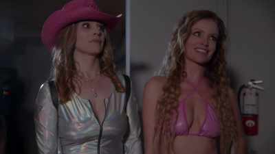 - Well, we got something that'll put the scoot - Barbie & Kendra Crash Joe Bob's Drive-In Jamboree!