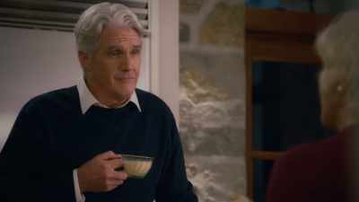 Well, you got to trust
he knows what he wants, hmm? - Holiday Mismatch