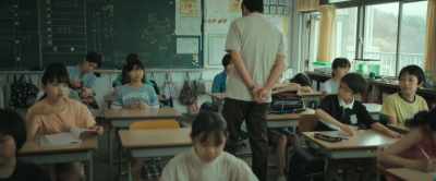 We'll have a new teacher
replace Mr. Hori. - Monster