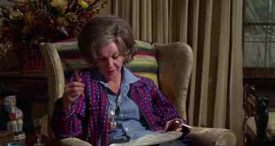 Well, you have a note here
I can't make out. - What Ever Happened to Aunt Alice?