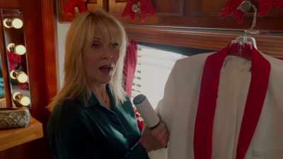 Well, you have an
undeniable chemistry, - Ms. Christmas Comes to Town