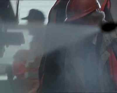 - We'll have to get underneath.
- Right. - A Touch of Frost