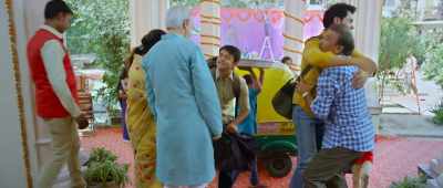 We'll have Phiskey.
- [Laughs] - Shaadi Mein Zaroor Aana