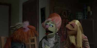 Well, hello, Floyd Pepper. - The Muppets Mayhem
