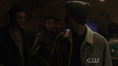 We'll help look. - Riverdale
