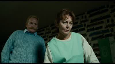 We'll help you, son. - Trainspotting