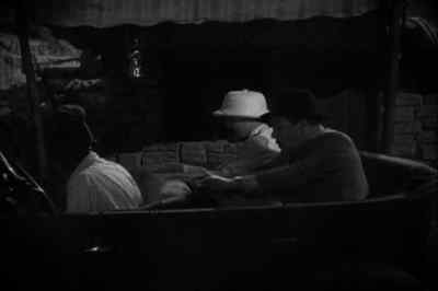 - Well, here we are.
- Thank you so much. - Charlie Chan in Egypt