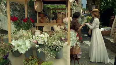Well, how are you
gonna confront Yoli - Grand Hotel