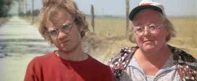 Well, howdy, folks.
How ya doing? - Little Fauss and Big Halsy