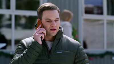 - Well, I am mad. - A Sprinkle of Christmas
