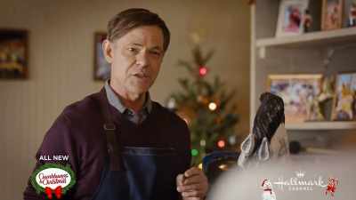 Well, I am so sorry
that I'm so busy - A Christmas Carousel