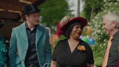 Well, I certainly think
we deserve the best dressed - Picture Perfect Romance