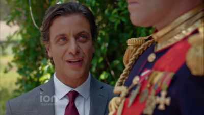 Well, I don'’t know
what I was thinking. - A Christmas in Royal Fashion