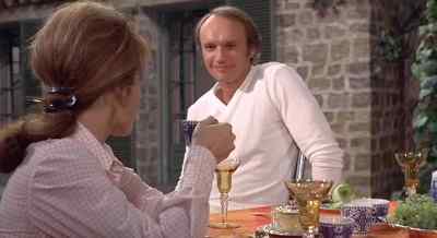 Well, I expect you'd like
to get on with your work. - Crescendo