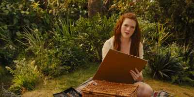 - Well, I guess it was funny.
- What was funny about it? - The Time Traveler's Wife