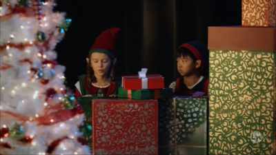 Well, I guess we should head
back to the North Pole. - 48 Christmas Wishes