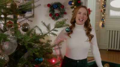- Well, I hear you may be
moving to the Gold Coast. - 'Twas the Text Before Christmas