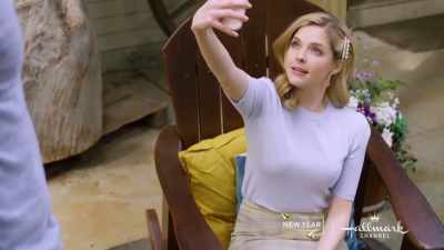 Well, when I hold
my phone like this, - Where Your Heart Belongs
