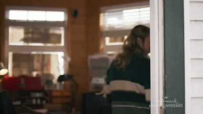 Well, I hope Eileen
is having better luck. - Chronicle Mysteries: Vines that Bind
