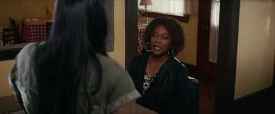 Well, I just want fried eggs,
crispy bacon, hash browns, and some OJ. - Juanita