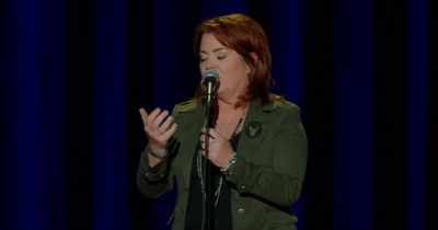 Well, when I landed, my phone
was just going... [MIMICS ERROR TONE] - Kathleen Madigan: Hunting Bigfoot