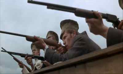 Well, I never seen one of them before. - Oh! What a Lovely War