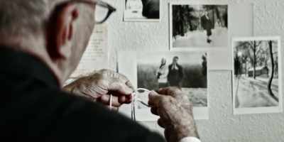 Well, and I start
loosening the knot. - The Murders at Starved Rock