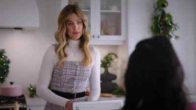 Well, I still think
you should decorate - Unwrapping Christmas: Lily's Destiny