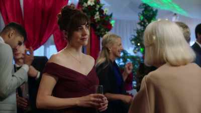 Well, I suppose we
really must get going. - Happy Holidays from Cherry Lane