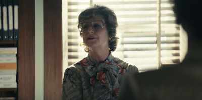 - Well, I think it's clear
who should be out front. - Mrs. America
