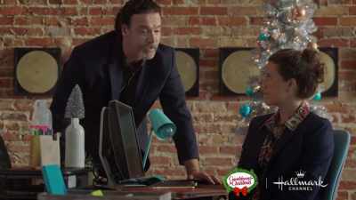 Well I think she and Darius
would make a cute couple - Christmas in Harmony
