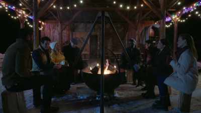 Well, I think we should
all go around the fire - Cloudy with a Chance of Christmas