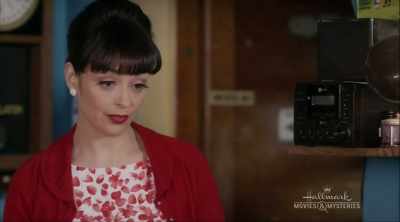 WELL, I WAS GOING OVER
THE PEOPLE - Garage Sale Mysteries: Picture a Murder