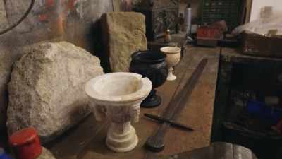WELL, IF YOU LOOK
AT MEDIEVAL ART, - Lost Relics of the Knights Templar