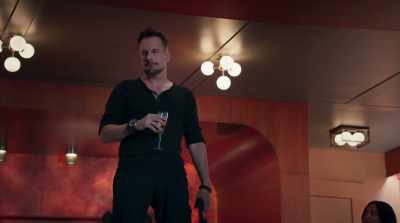 Well, I'm Alpha.
I'm running the security now. - Welcome to Sudden Death