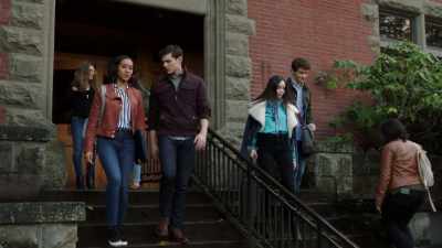 Well, I'm already coming
to your mom's - Pretty Little Liars: The Perfectionists