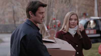 Well, I'm glad
somebody did. - Everything Christmas