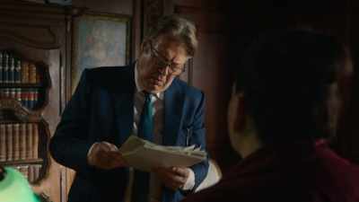 Well... I'm no expert, obviously, - Murder in Provence