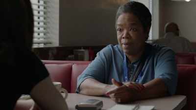 - Well, I'm not gonna be in there by myself.
- (BOTH CHUCKLE) - The Immortal Life of Henrietta Lacks